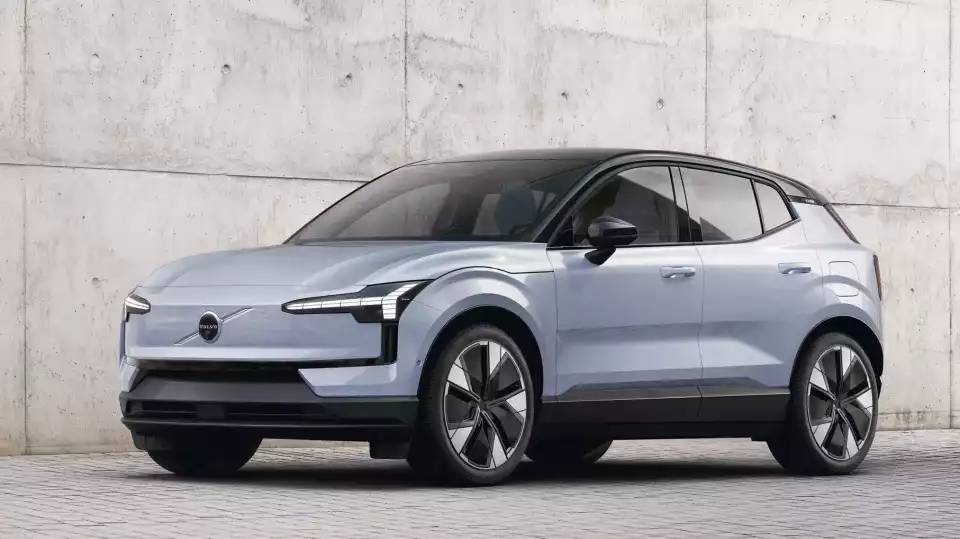 볼보자동차가 발표한 EX30입니다.