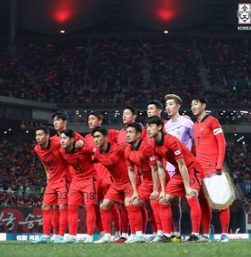김민재 축구선수 결혼 이적 연봉 멘유