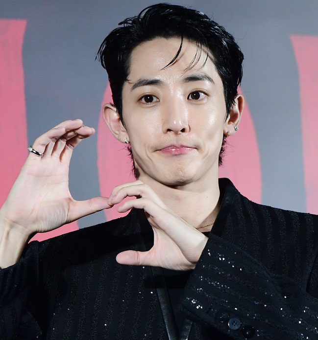 이수혁