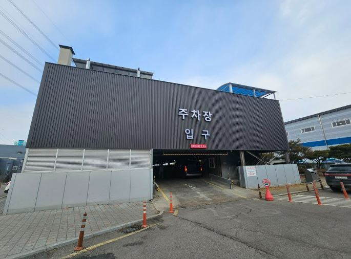 율암온천 주차장