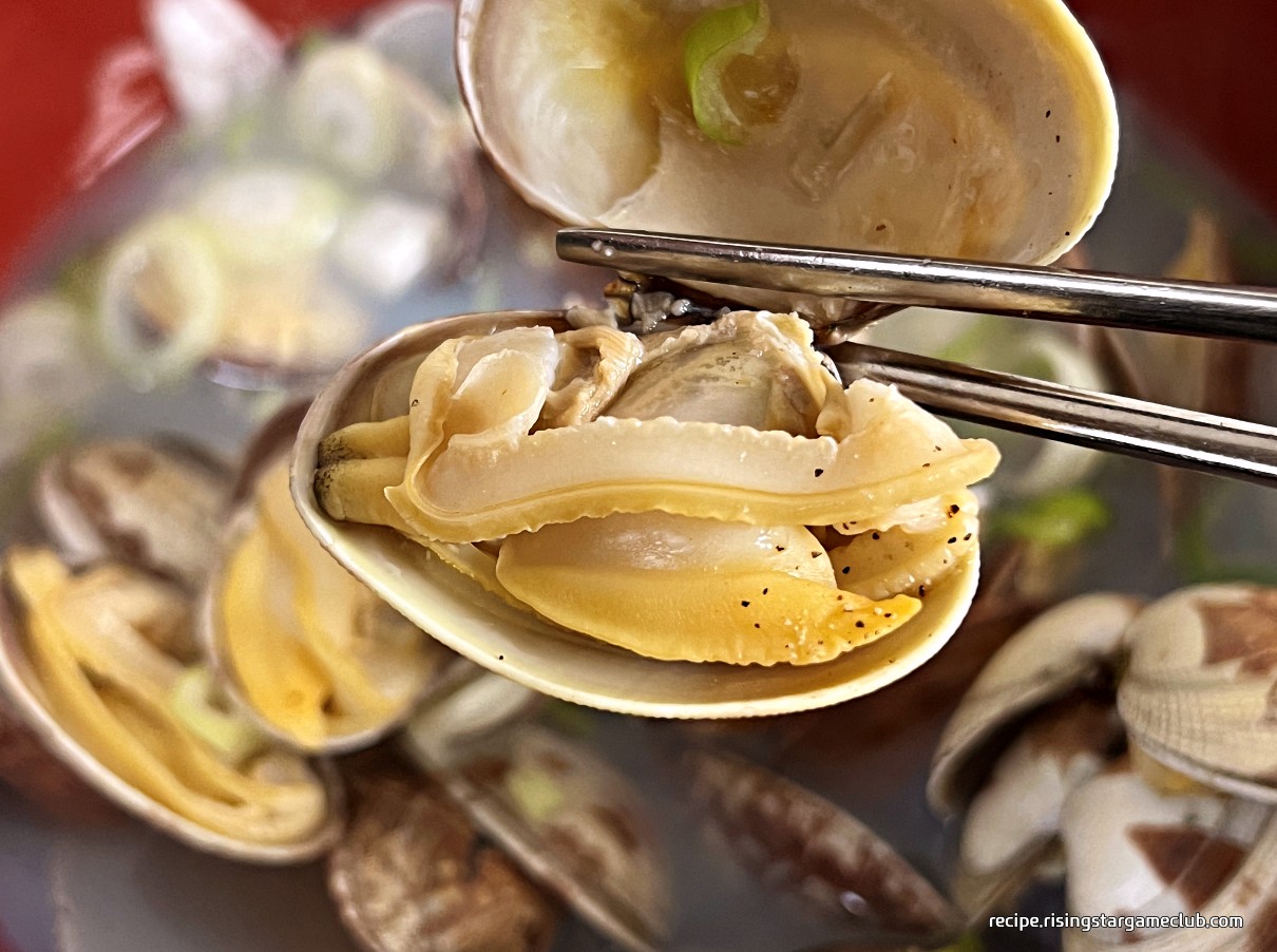 바지락 탕에 들어간 제철 바지락 크기 사진