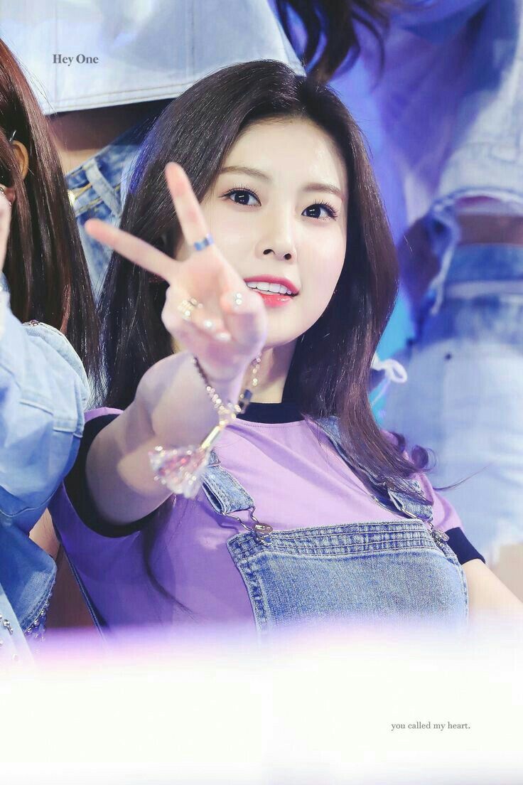 아이즈원 강혜원 몸매 키 아이즈원 강혜원 몸매 키