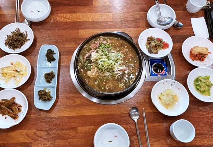 백반기행 임백천 편 시래기 소불고기 볶은 시래기와 눌은밥의 조화 시래기돌솥비빔밥 양구 맛집 소개