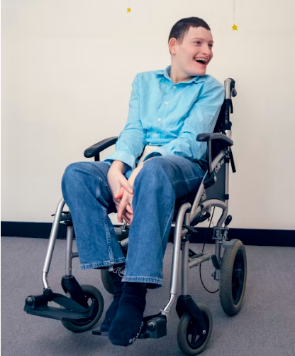 학습 장애와 의사소통 장애를 앓고 있는 사람의 모습