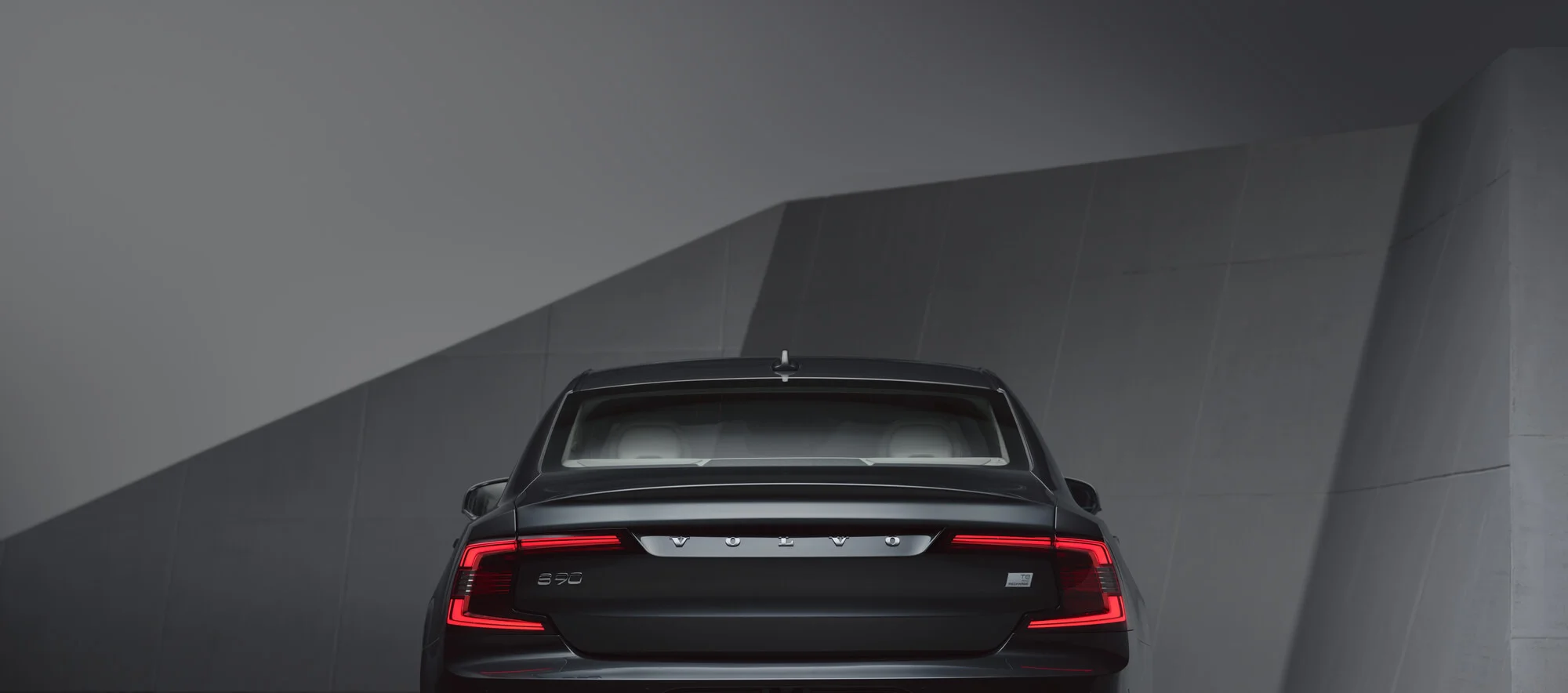 S90