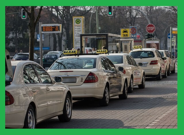택시-여러대-모습
