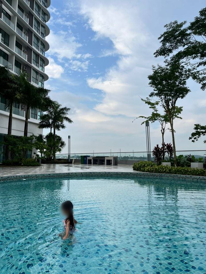 조호바루-레지던스-수영장