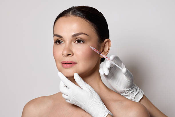 눈가주름 회복 꿀템! 아이크림성분&홈케어방법 전격 분석