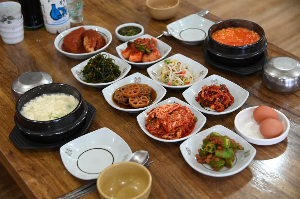 전통맷돌순두부