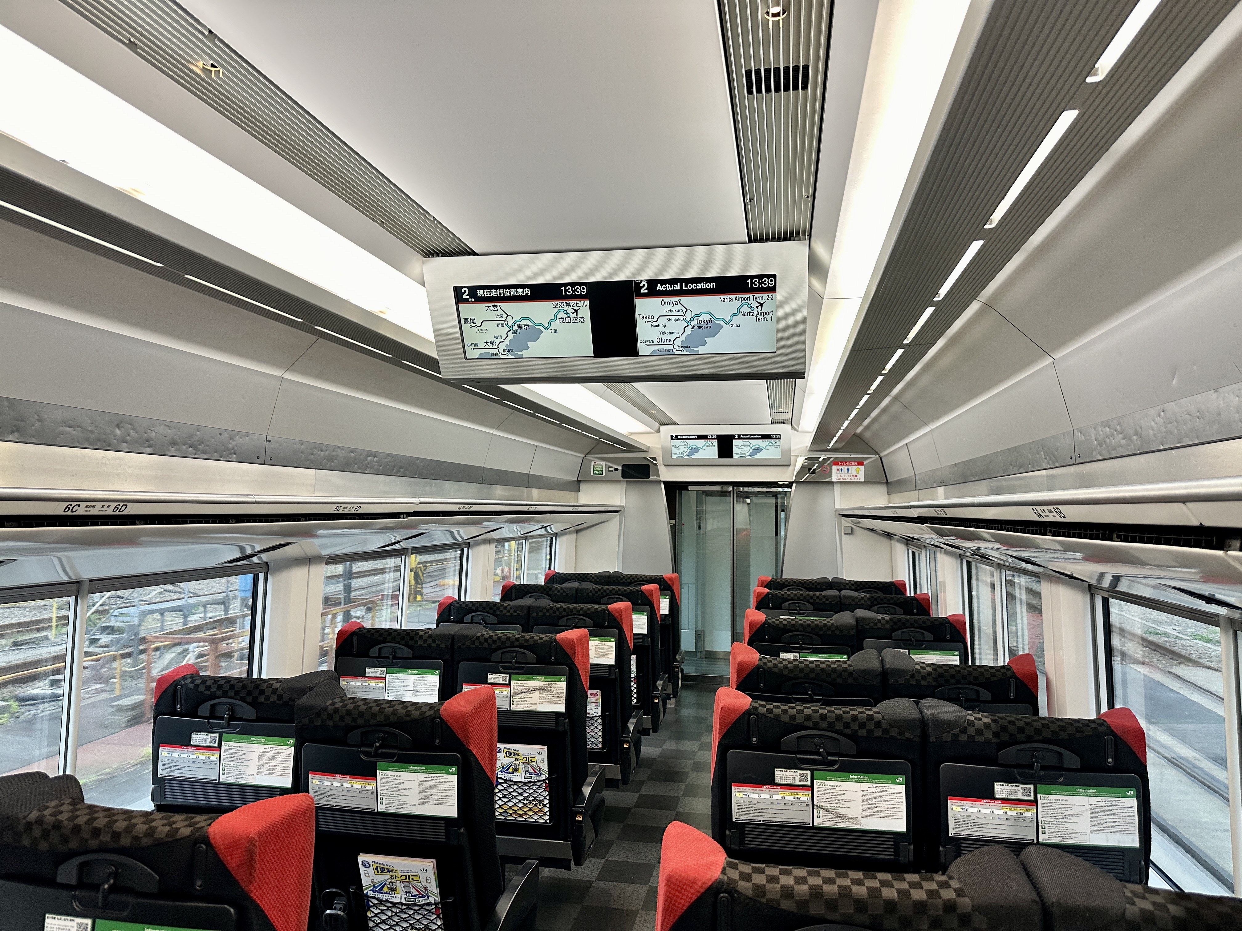 나리타 익스프레스 객실내부