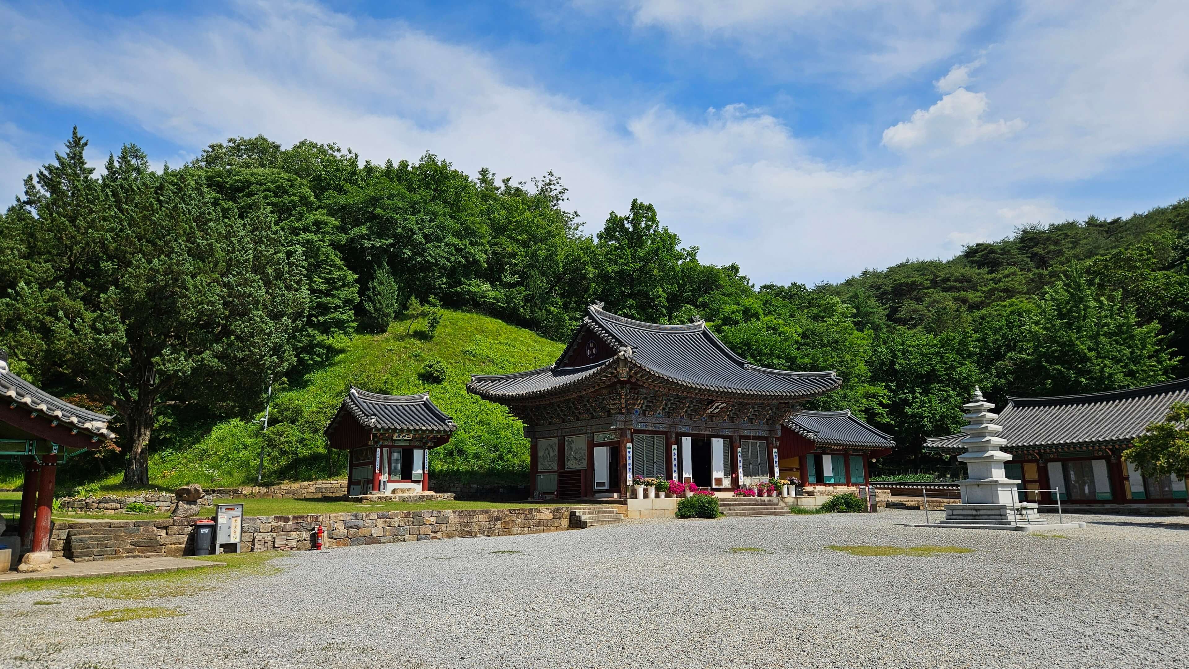 영월 보덕사 : 단종의 슬픔을 품고 연꽃으로 피어난 천년고찰