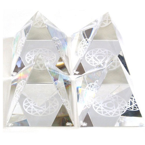 크리스탈피라미드