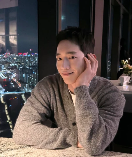 서강준, 언더커버 하이스쿨 명연기 화제! 숨겨진 정체는?