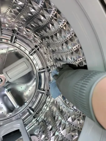 세탁기 통청소 과탄산소다와 뜨거운물 사용 통돌이 드럼 차이_2