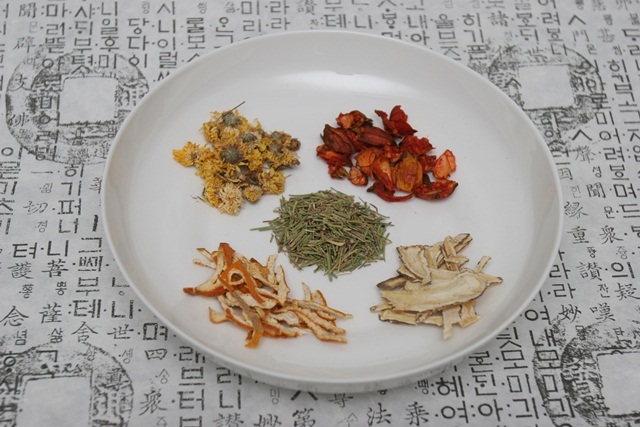식물을-재료로-한-한약재