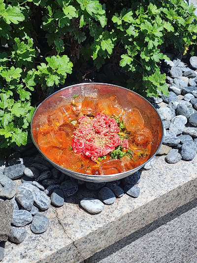 한우육회물회