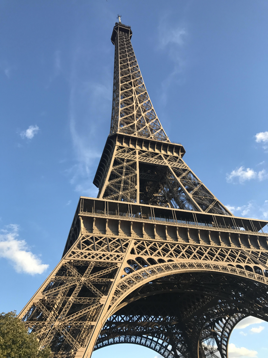 에펠탑 근접사진2