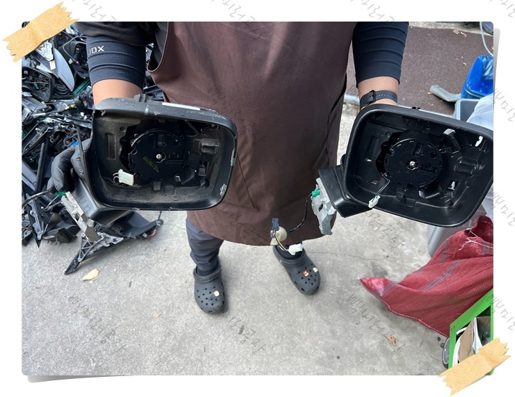 지프 레니게이드 거울 제외한 중고 사이드미러 부품