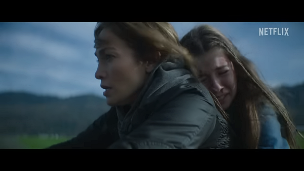 오토바이를-몰고-있는-여자와-뒷자리-어린-여자애