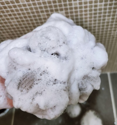 스킨유샤워젤샤워볼거품