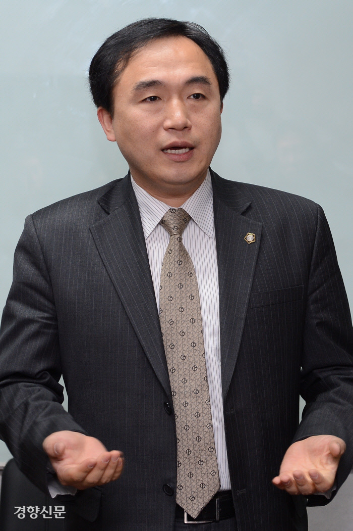 정철승 변호사 프로필 나이&middot;학력&middot;고향 총정리｜박원순 피해자 신상공개&middot;강제추행 2심 징역 1년 6개월 법정구속