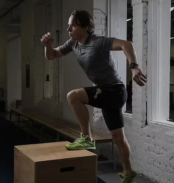 진보된 운동복으로 마라톤 2시간 벽 깨질까: 런던 마라톤 VIDEO:Will futuristic tech lead to a sub-two hour London Marathon? How smart clothing, nanobots...