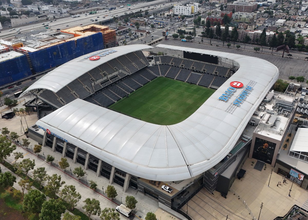 LAFC 홈구장 BMO 스타디움을 위에서 내려다본 전경