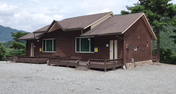 충주 봉황 자연휴양림