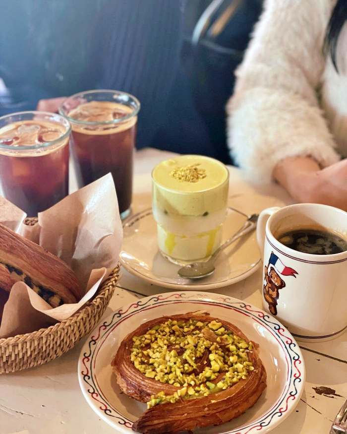 생방송투데이 용리단길 삼각지 도넛 크로와상 페스츄리 맛집
