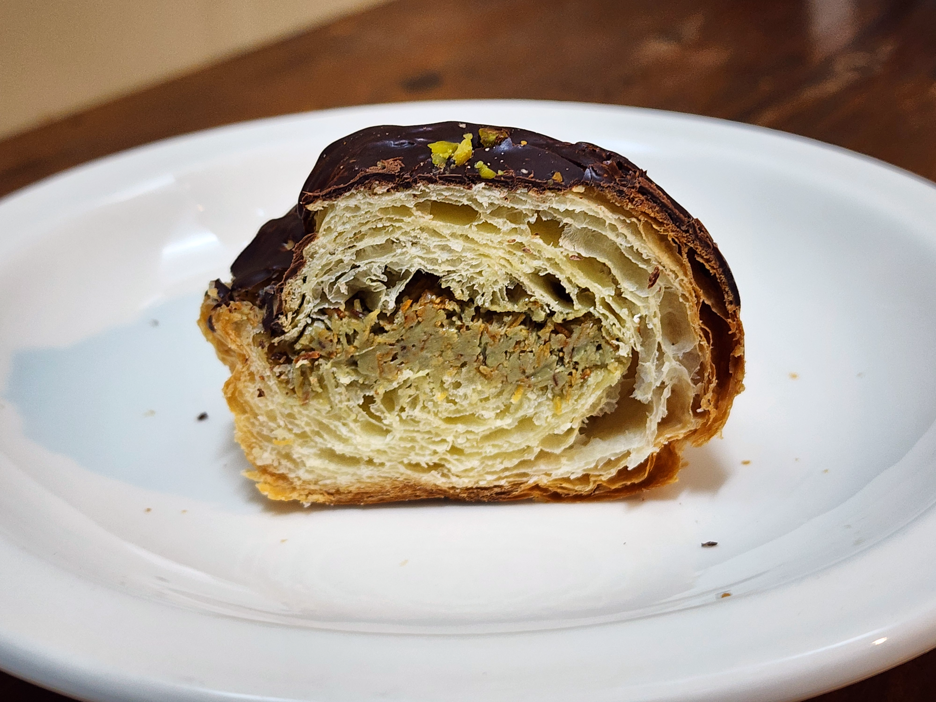 GS편의점_두바이식카다이프크루아상