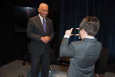 도어스테핑 인터뷰 모습