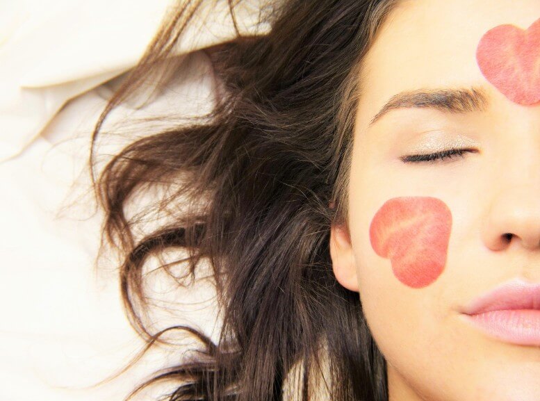 정기적인 관리로 깨끗한 피부