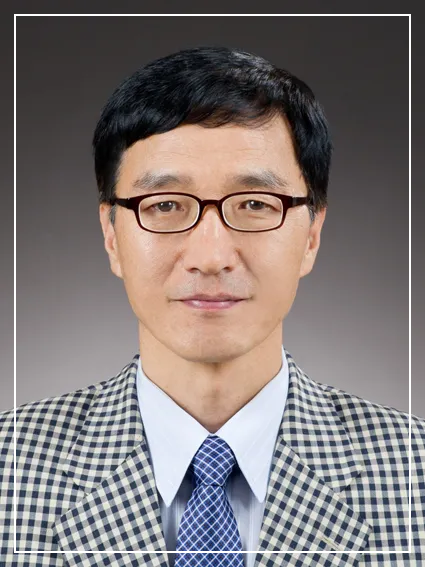 김희섭 국립중앙도서관 관장