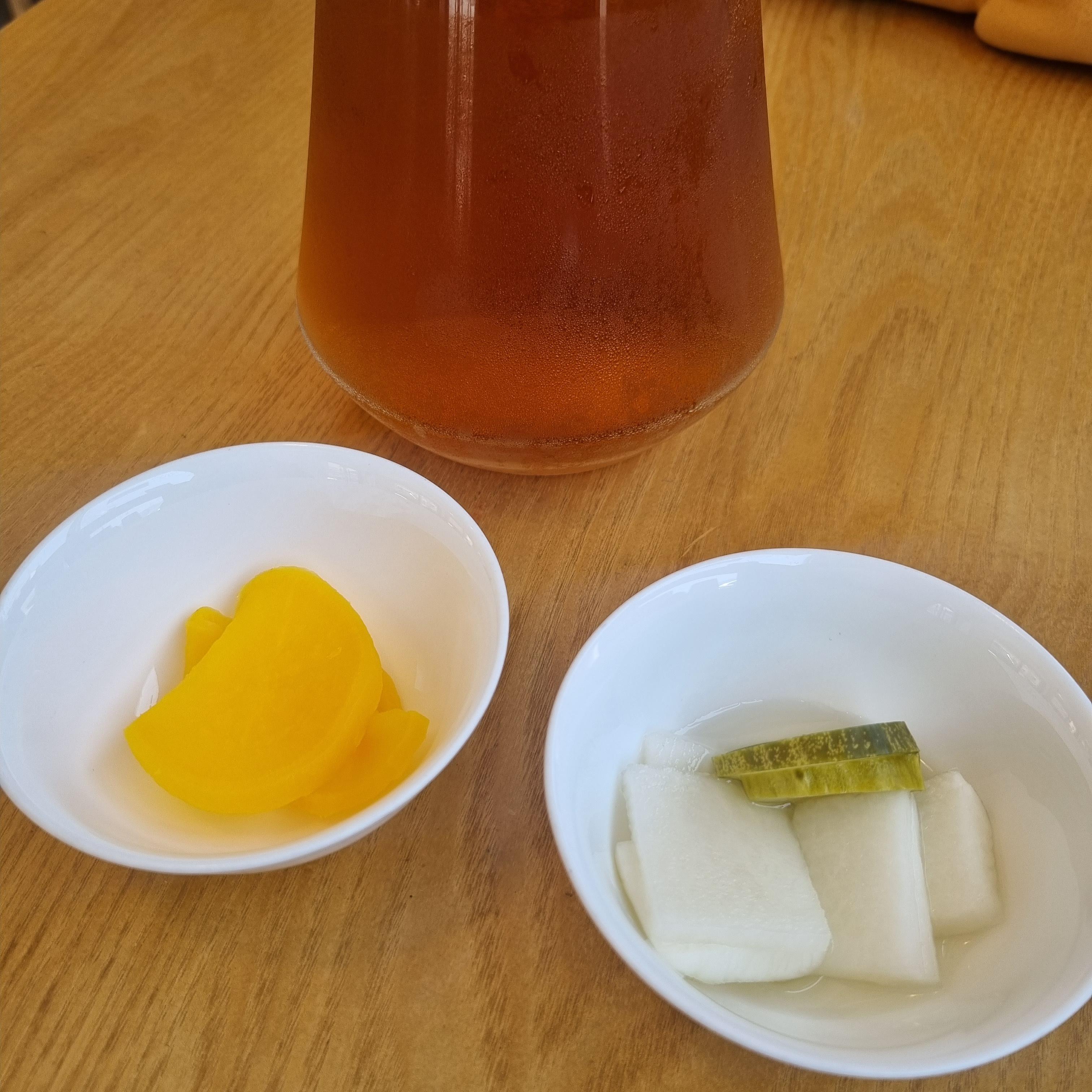 아오야마식당 기본반찬