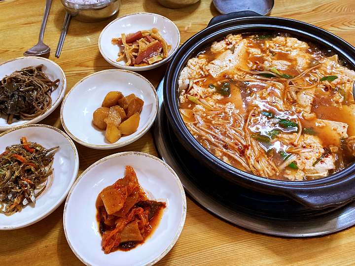식객 허영만 백반기행 임백천 편 촌두부전골 들기름 두부구이 순두부 손두부 양구 맛집 소개