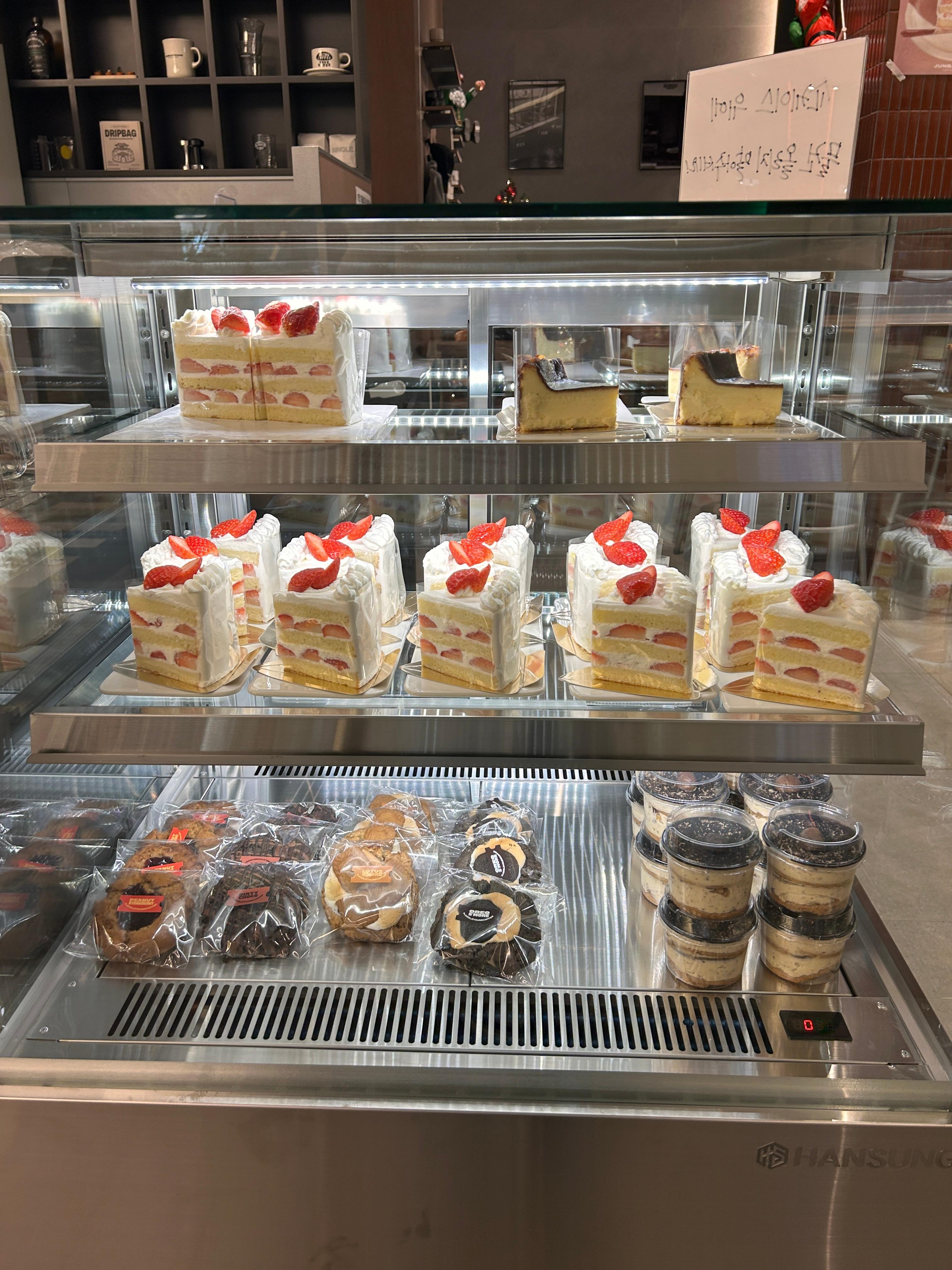 정지영커피로스터즈-디저트