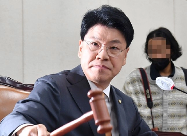 장제원 국회의원 프로필 고향 학력 지역구 아버지 형제관계