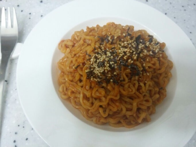 불닭볶음면, 전세계를 매운맛으로 달군 K푸드(삼양식품 주가 급등) 관련 사진