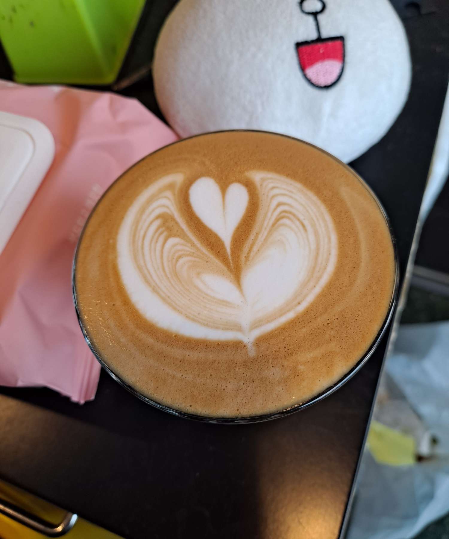 라떼아트 윙튤립