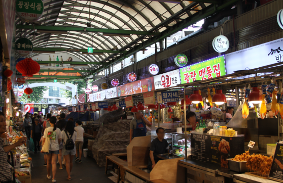 8. 전통시장, 대중교통, 공연 등에 대한 지출