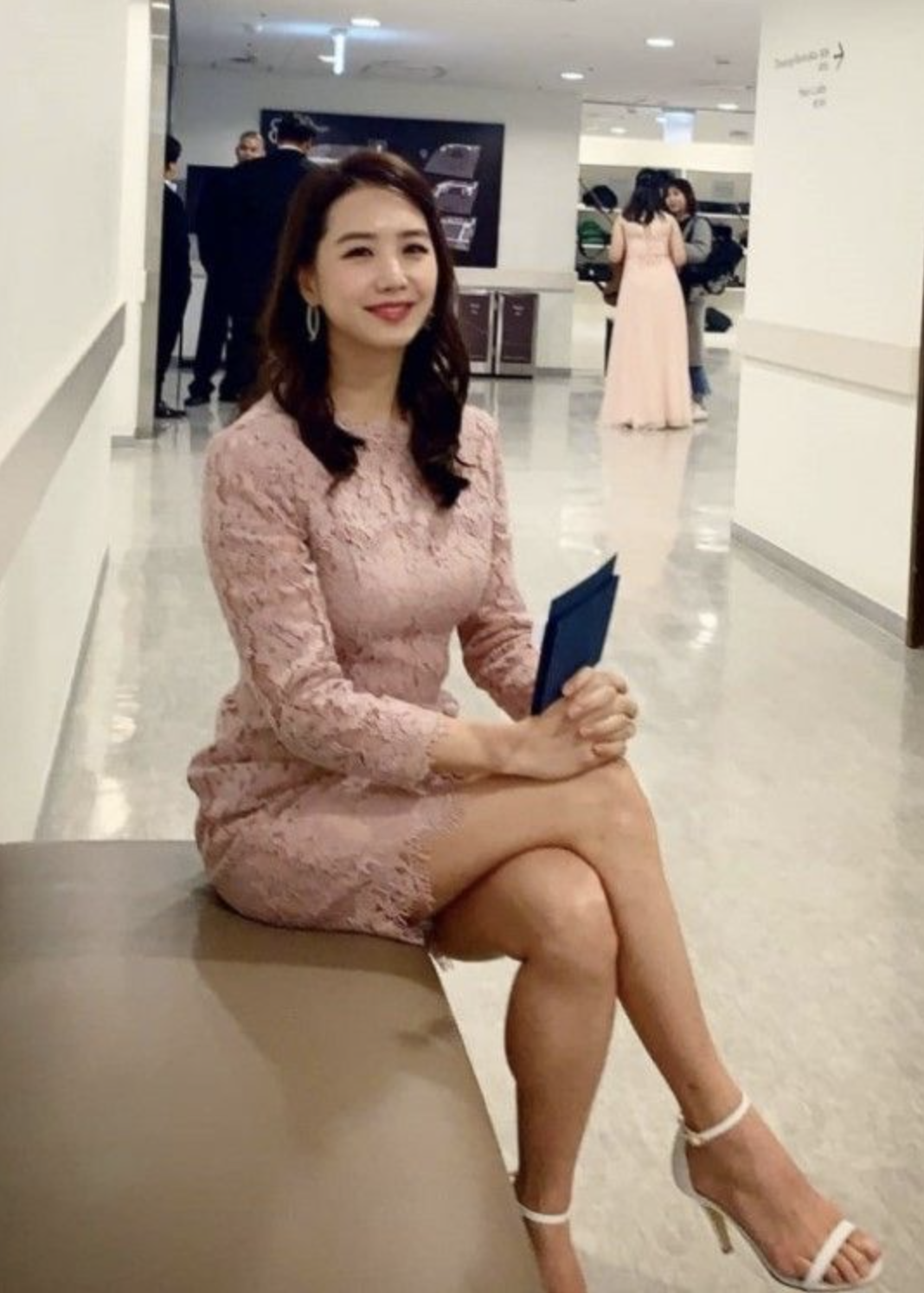 이지애 각선미