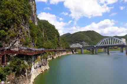 단양 가볼만한곳: 단양 여행 필수 코스 TOP 5