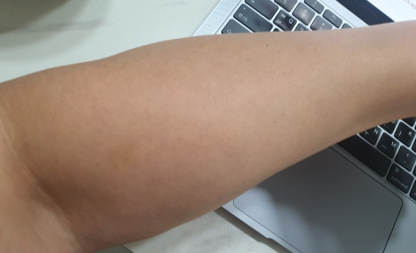 힘을주어-팔뚝이-우람해진모습