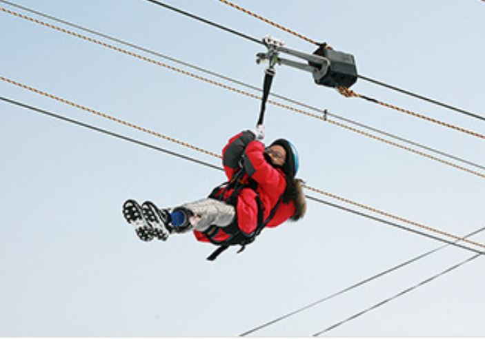 충남 청양 알프스마을 칠갑산 얼음분수축제