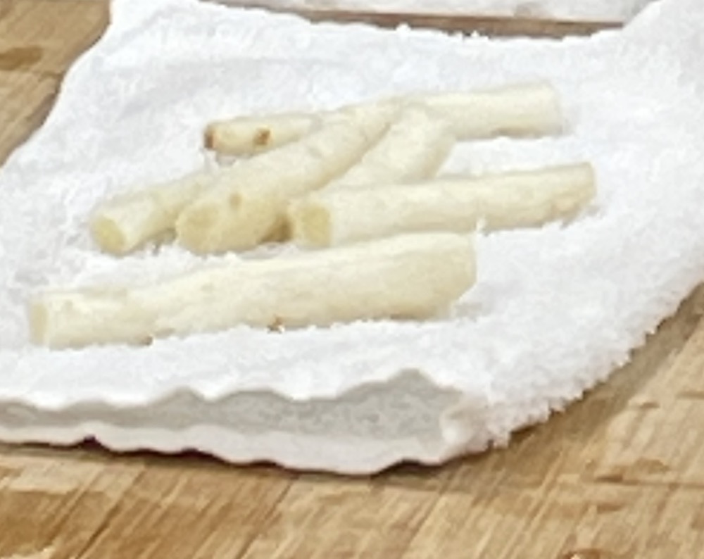 한식조리기능사 실기시험 준비 - 더덕구이 - 더덕 손질하여 펴기