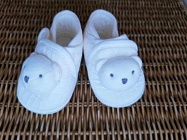 아기가 자다가 갑자기 우는 경우, 이유와 대처 방법