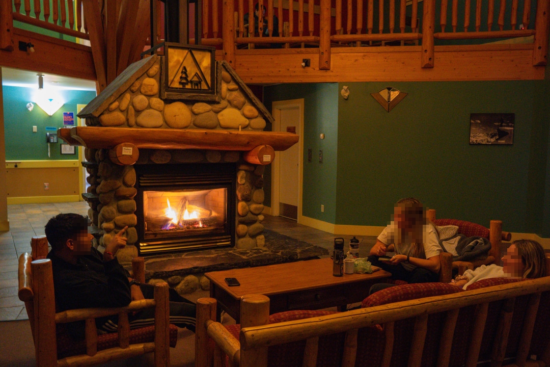 캐나다 밴프 숙소 하이밴프 알파인 로비