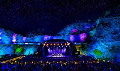 간현관광지_야간_나오라쇼