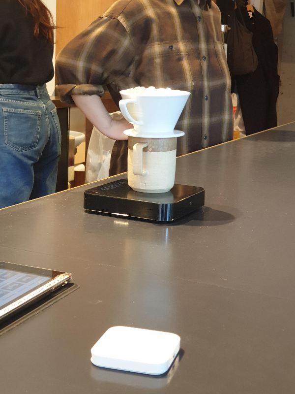 시드니 Artificer Coffee, 커피 그 자체에 몰입 중인 카페_드립