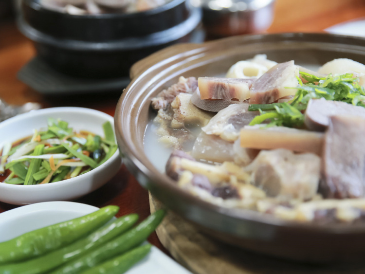 6시내고향 경기 안성 고향노포 1920년 영업 시작 4대 100년 안성 장터국밥, 안성맞춤 우탕, 설렁탕, 소머리국밥 맛집 추천